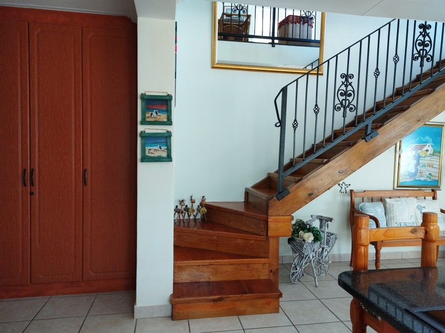 2 Bedroom Property for Sale in Reebok Western Cape